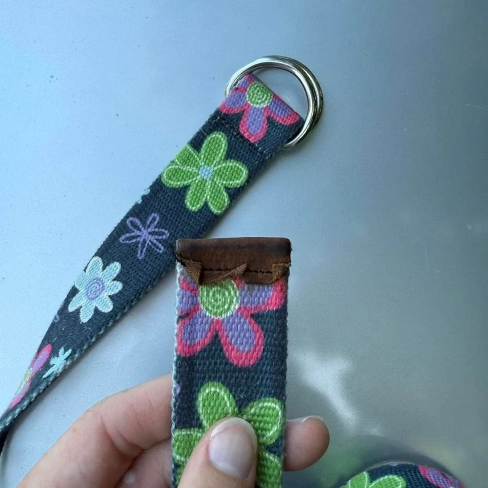 Thomas Bates floral strap belt accessories